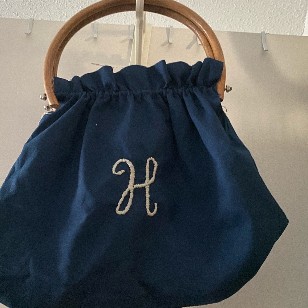 DONATED Vintage reversible handbag wood handles DONATED